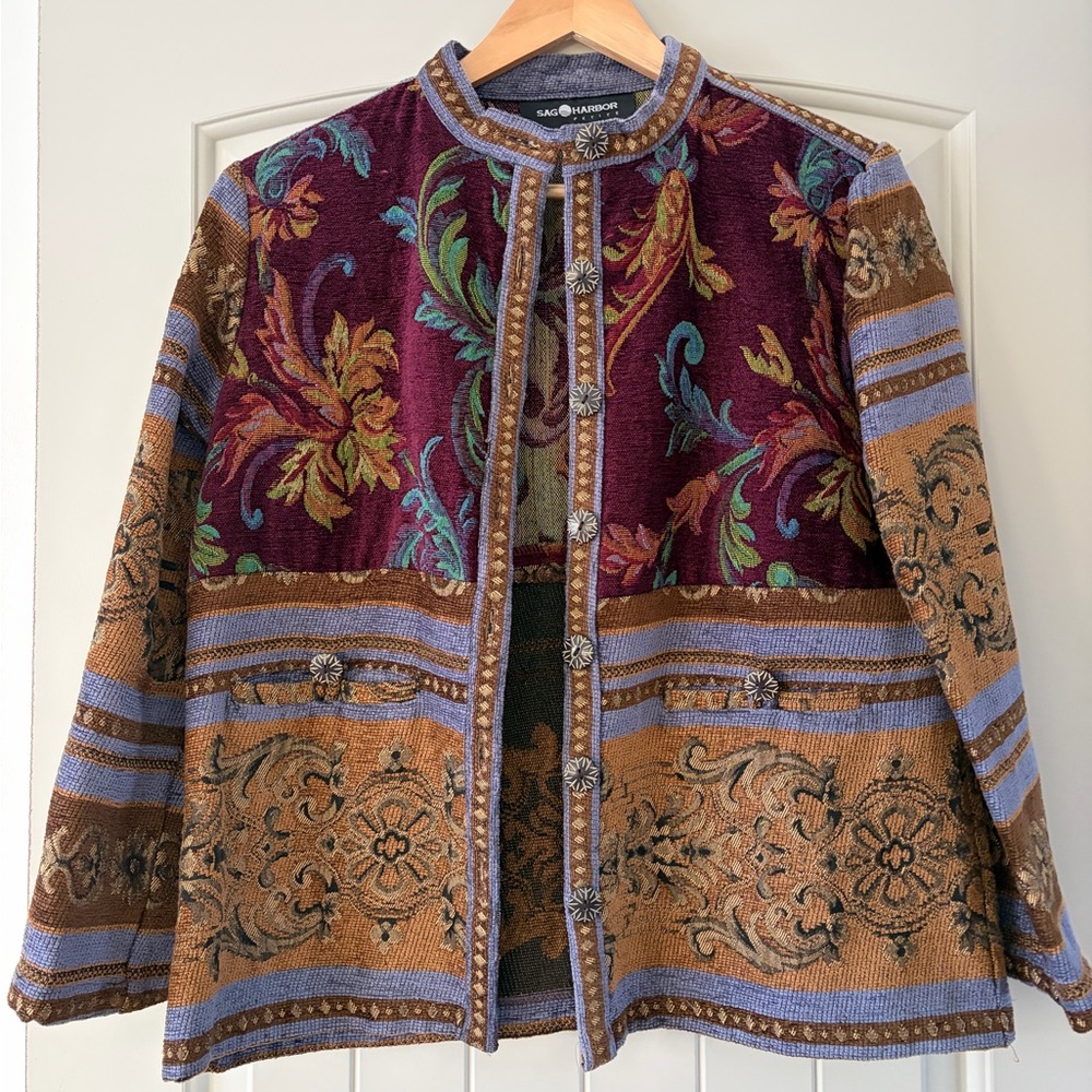 VTG Sag Harbor Petite Tapestry Jacket Ornate Metal Buttons Floral 8P